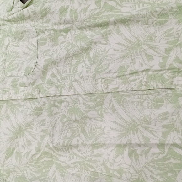 Columbia Men’s Short Sleeve Hawaiian Shirt – Tropical Print - Picture 7 of 8